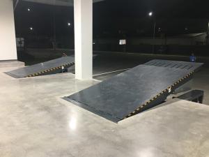 China Retractable Lip 1000mm,8T Telescopic Dock Leveler. on sale