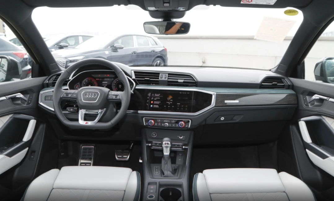 2024 Latest Launch Au-di FAW Volk-swagen Q3 Sportback Fashion Compact SUV with Electric Driver's Seat Adjustment and AWD