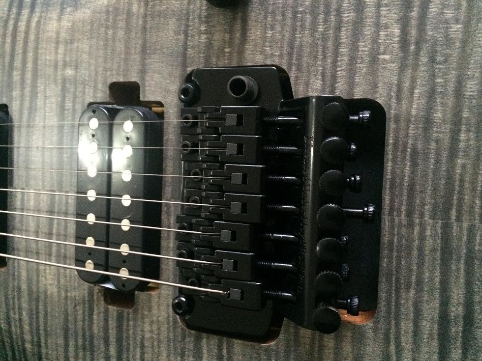 High quality 7 strings electric guitar flamed maple floyd rose bridge custom guitar with free shipping