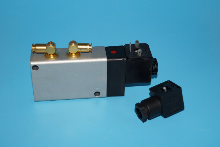 00.580.229,5/2 way valve,2636000,24V,valve,High quality replacement