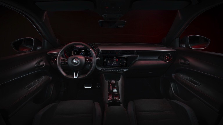 First EV Compact Car Alfa Romeo Junior Electric With 54.8kwh Battery And A Maximum Power Of 158kw,upto 345miles Range