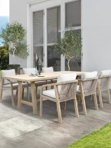 Quality Pastoral Style Teak Wood Table And Chair Luxury Woven Rope Outdoor Furniture For Garden wholesale