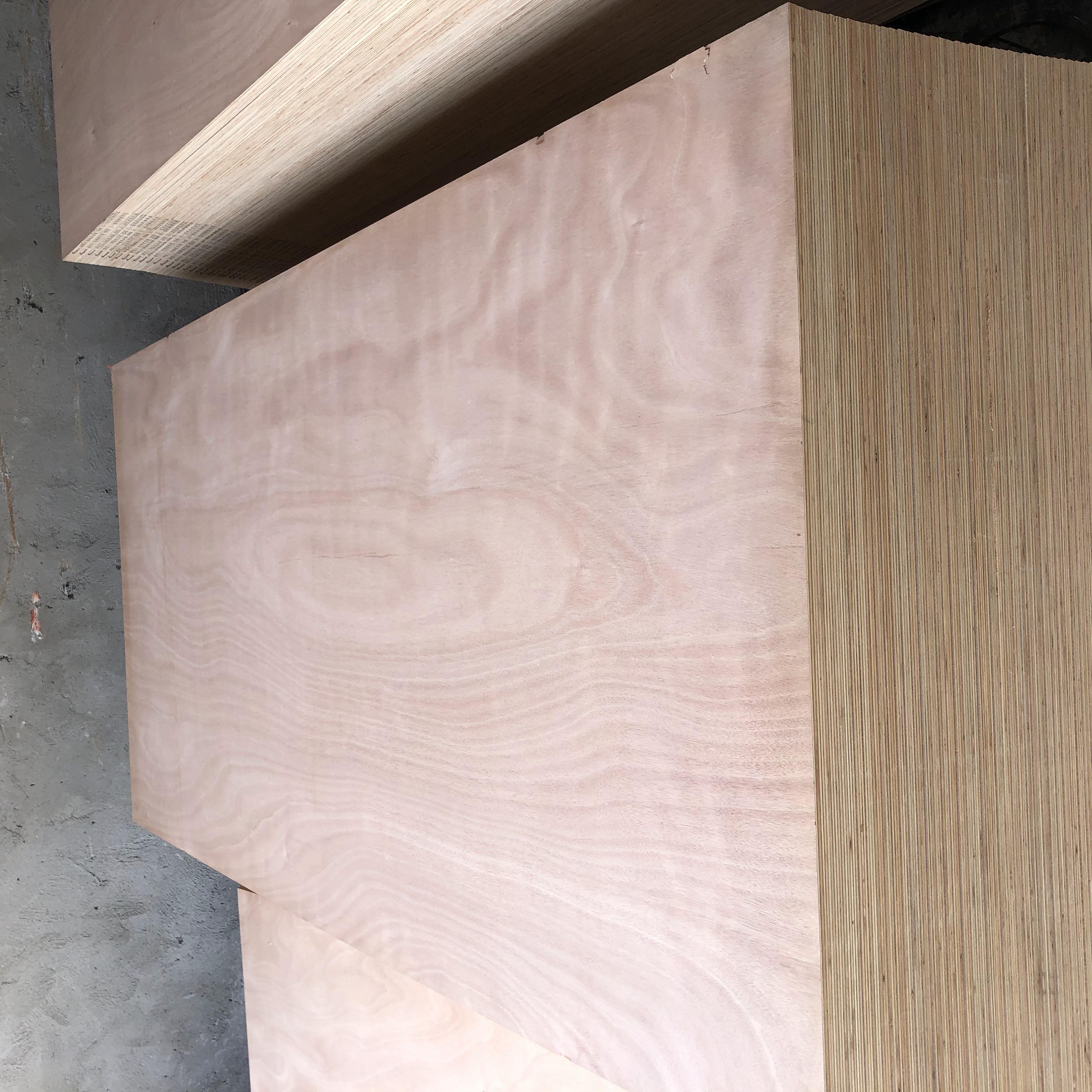 Okoume Plywood 4mm 6mm 12mm 15mm 18mm Laminated Plywood Sheet Okoume Wood Sheet 18mm