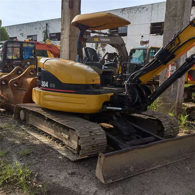 5 ton ready for work and experienced used Japan imported CAT 304 C CR in a good condition