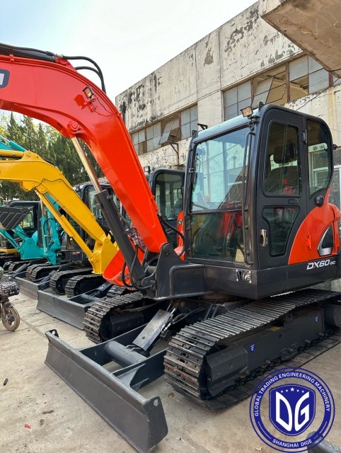 Origin Korea DX60 Used Doosan Excavator DX60 Excavator Secondhand Doosan Excavator DX60
