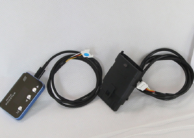 Acrylic Panel Digital Car Throttle Controller 51*32.5*6.2mm