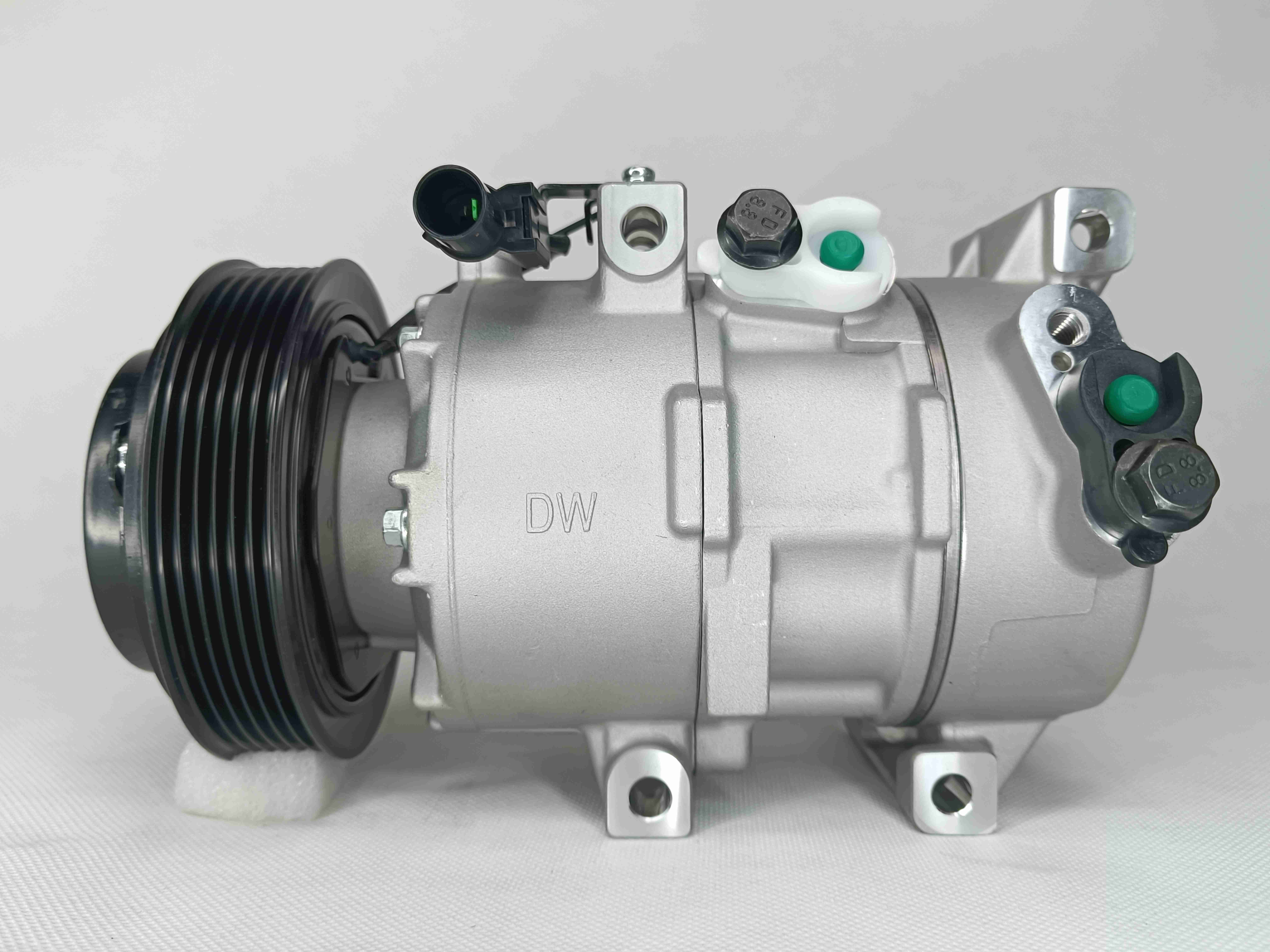 Auto Ac Conditioning Compressor For Kia Forte2.0 OEM 977011X020