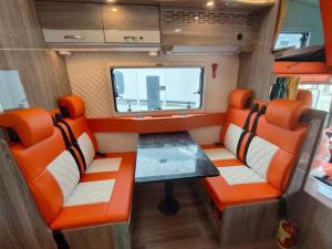 Quality 4x2 RV Caravan Van Yuejin H500 High Roof Camper Recreational Vehicle ISO wholesale
