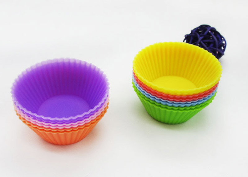 Cute Kitchen Household Items 5cm Round Silicone Cake Moulds Baking Tool