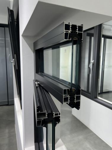 Casement Window Aluminum Frame 10mm Glass Fiberglass Screen Noise Reduction