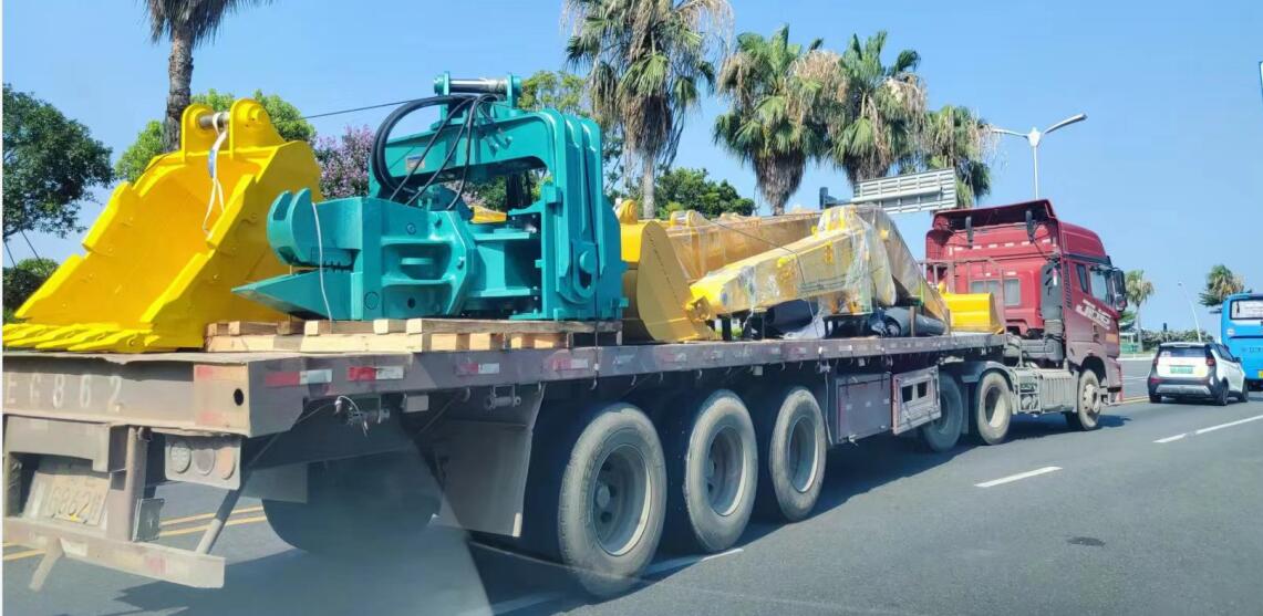 Heavy-Duty Long Reach Work Standard Excavator DX340 Boom with Arm and Cylinder