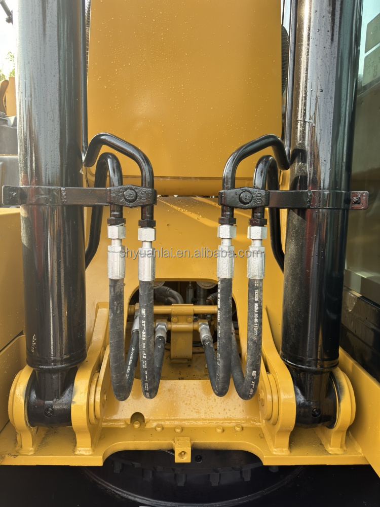 Used CAT320GC excavator with overall soft steel design and 20000 KG machine weight
