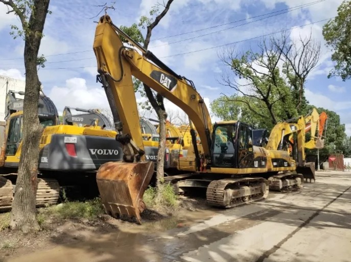 Used Cat 320 D Second Hand Mini Excavator 20 Ton Construction Machinery