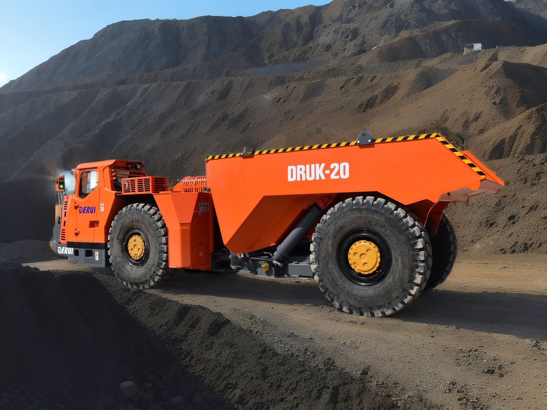 VOLVO Engine 20 Tons Mining Dump Truck Tipper Truck Underground