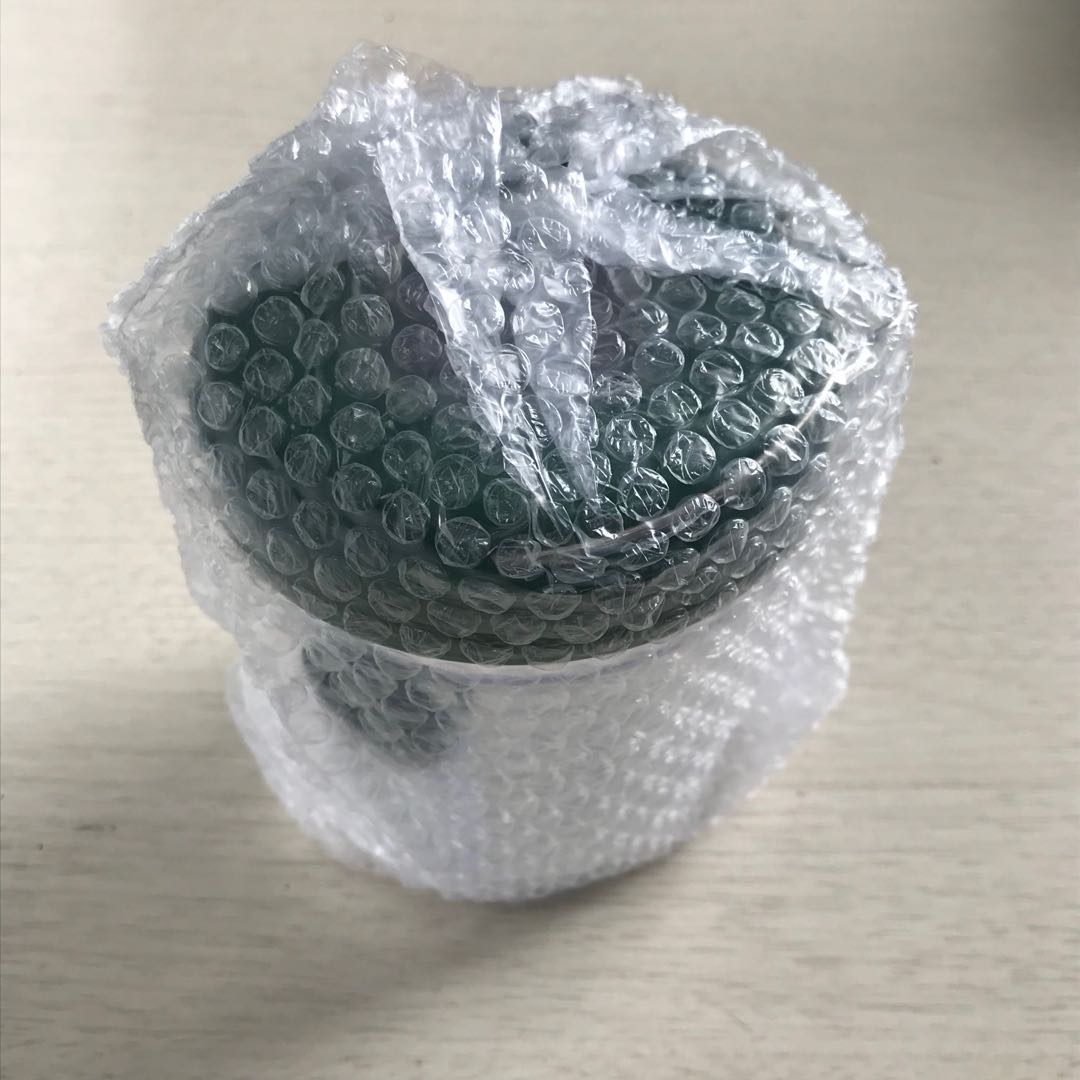 Environmentally-Friendly Outdoor Solar Energy Hanging Wasp Trap for Fruit and Fly Control