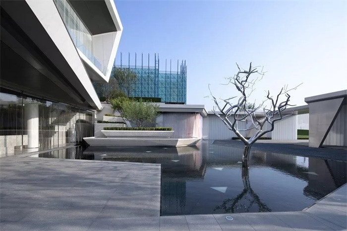 Landscape 316L Stainless Steel Tree Sculpture Outdoor Metal Customized Size