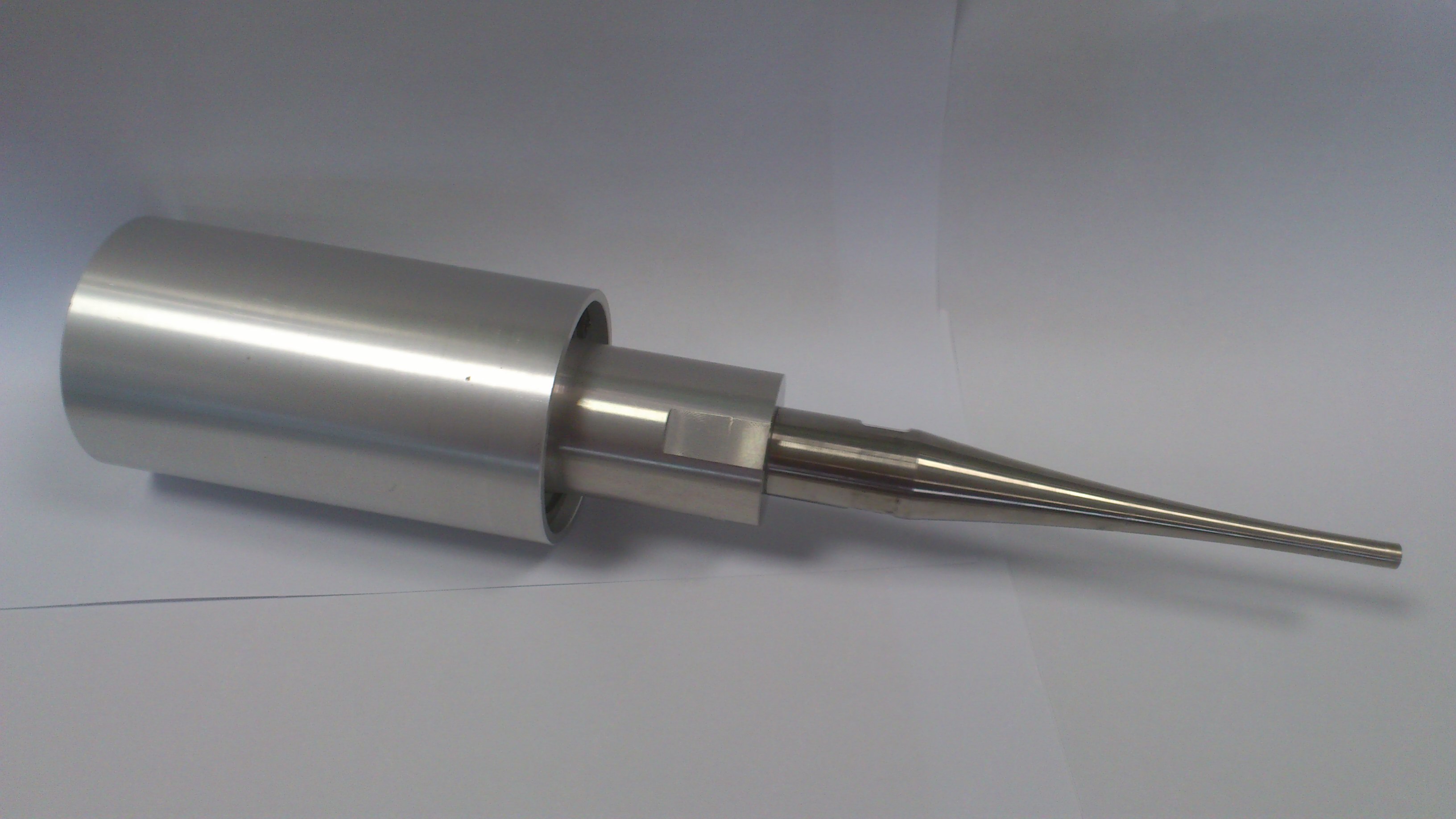 Energy fusion ultrasonic transducer 20khz for welding machine and Medical