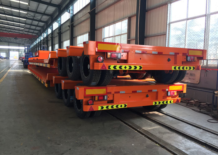 Hydraulic Flatbed Semi Trailer Truck For Construction Loading 80 Tons 17m