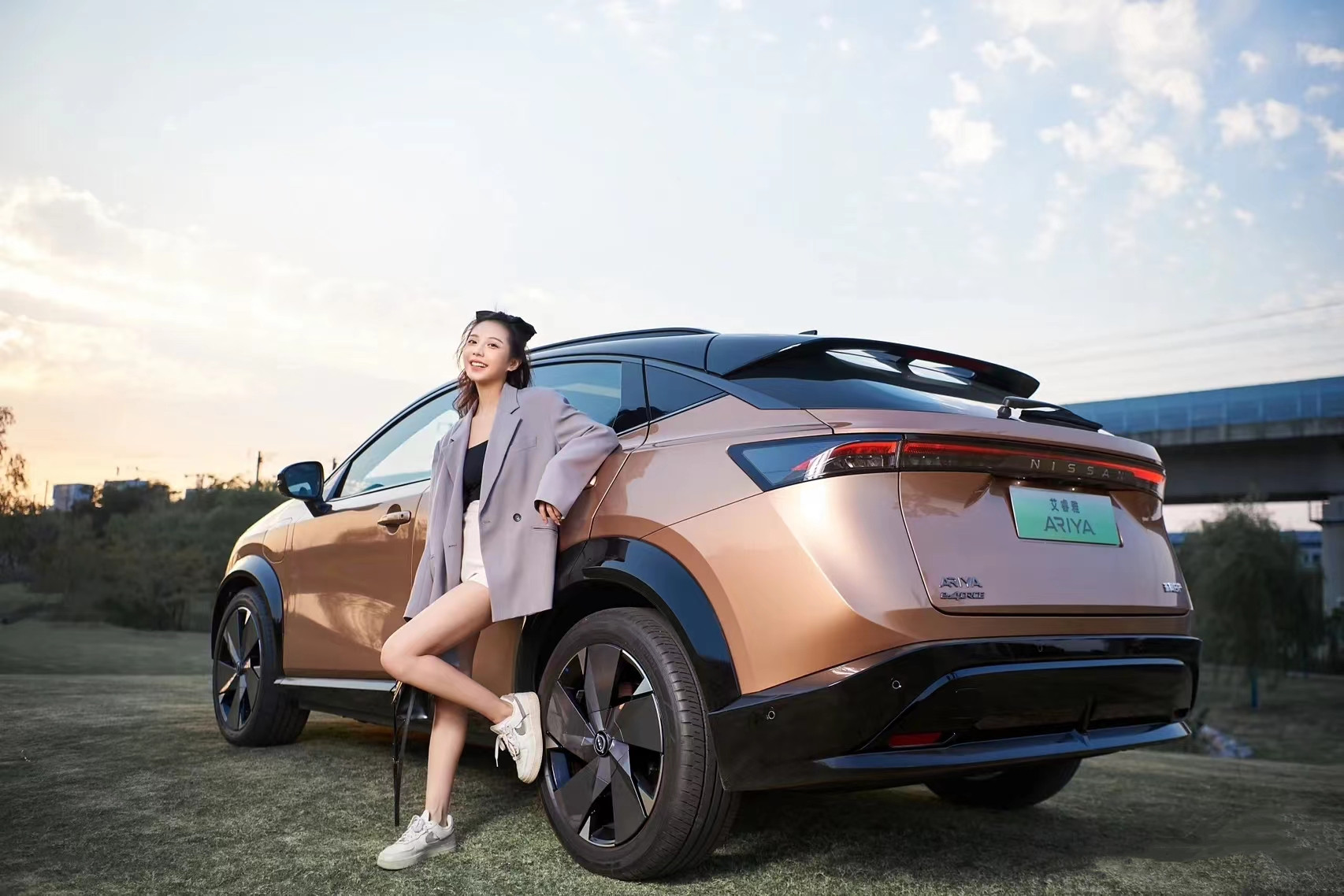 2023 Nissan Ariya Left Steering Electric Car High Speed EV Car Range for Adults Pure Electric Range 623km