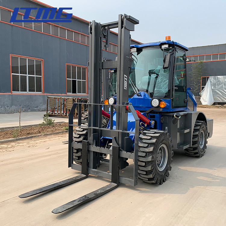1070mm Fork Length All Terrain Fork Truck , 3.5 Ton Rough Terrain 4x4 Forklift