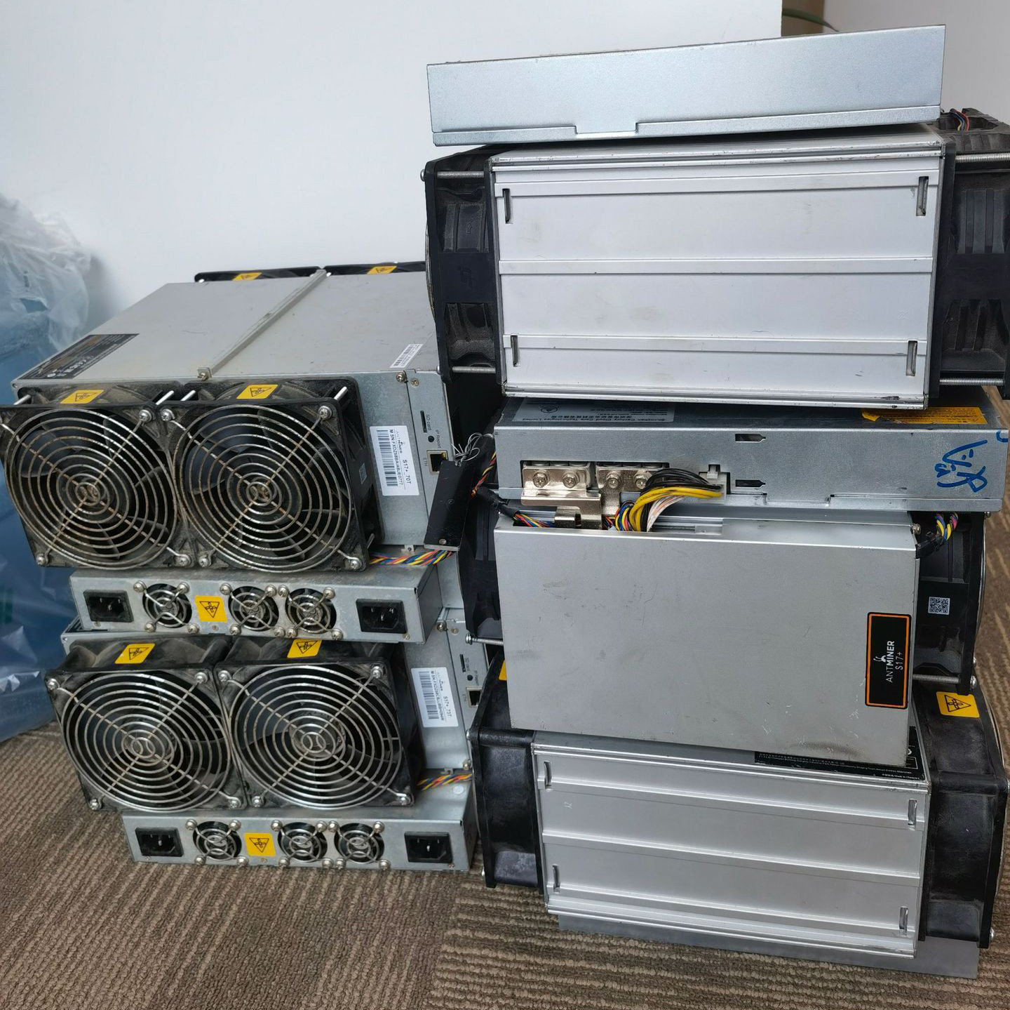 L7 L3+ Asic Miner Machine Antminer S19 3250W 95T - 104T