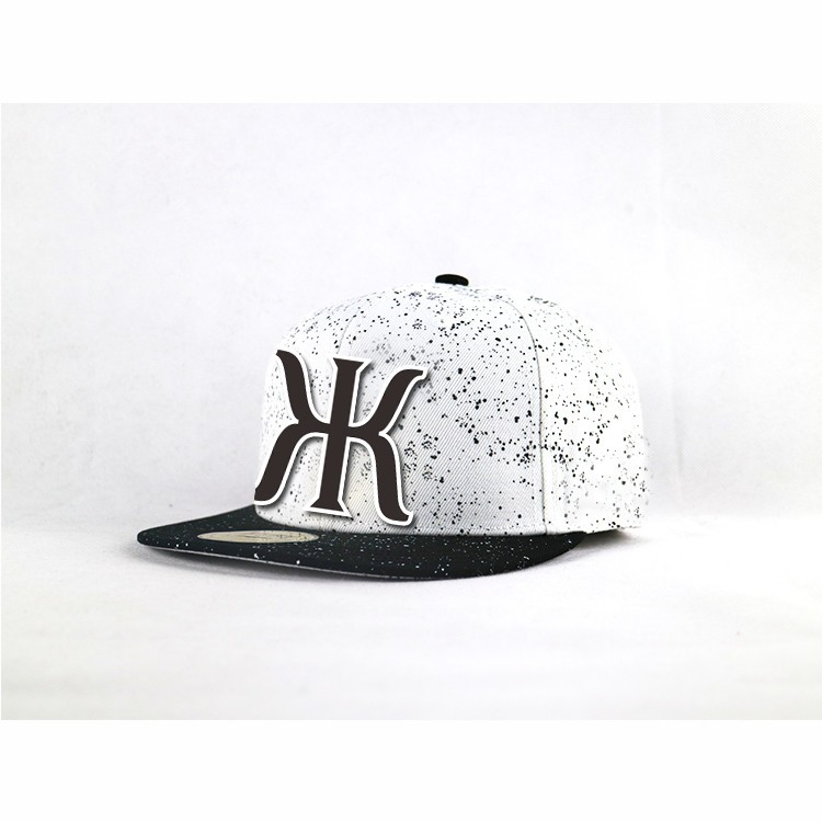 Fashion White Flat Bill 5 Panel Spots Cap Customized 3D Rubber Logo Hip Hop Cap For Man