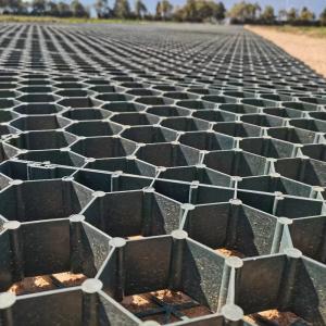 Quality Virgin HDPE Green Permeable Plastic Grass Pavers Gravel Path Stabilizer wholesale