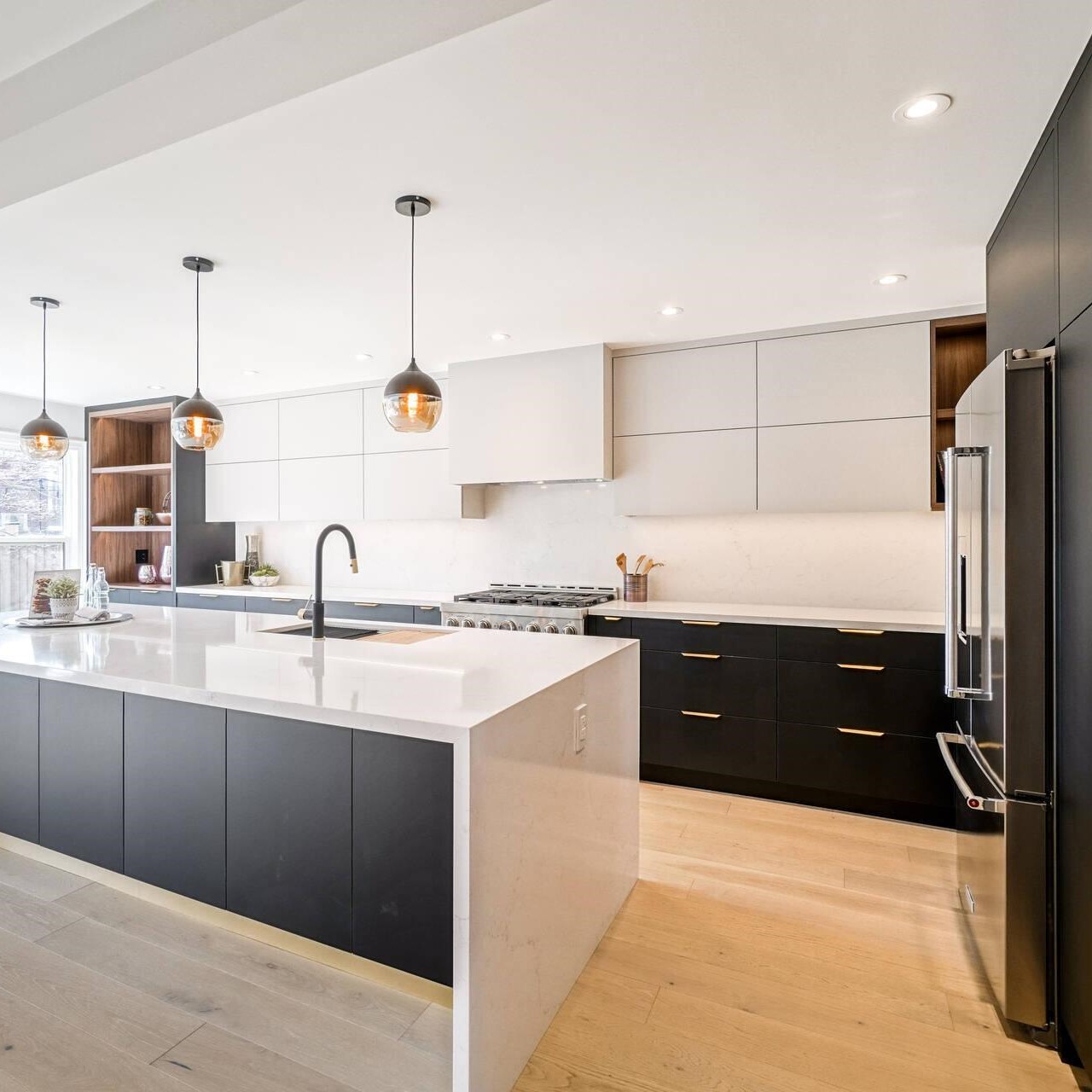 Villa/Apartment Essential Lacquer Door Panel Surface Treatment Kitchen Pantry Cabinet