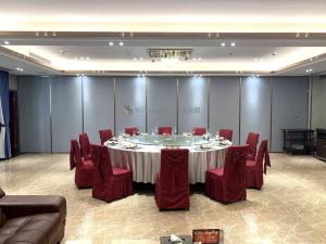 Quality Simple Elegant Banquet Hall Partition Wall 85mm-100mm Thickness wholesale