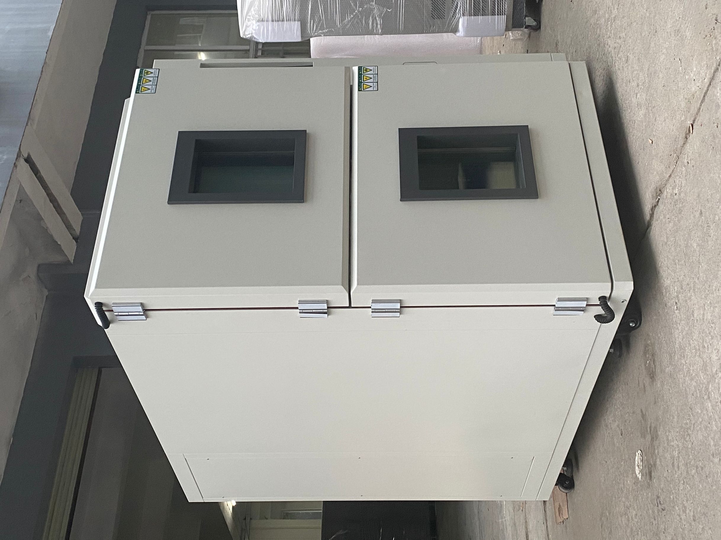 Two Box Fast Change Hot Impact Liquid To Liquid Thermal Shock Chamber