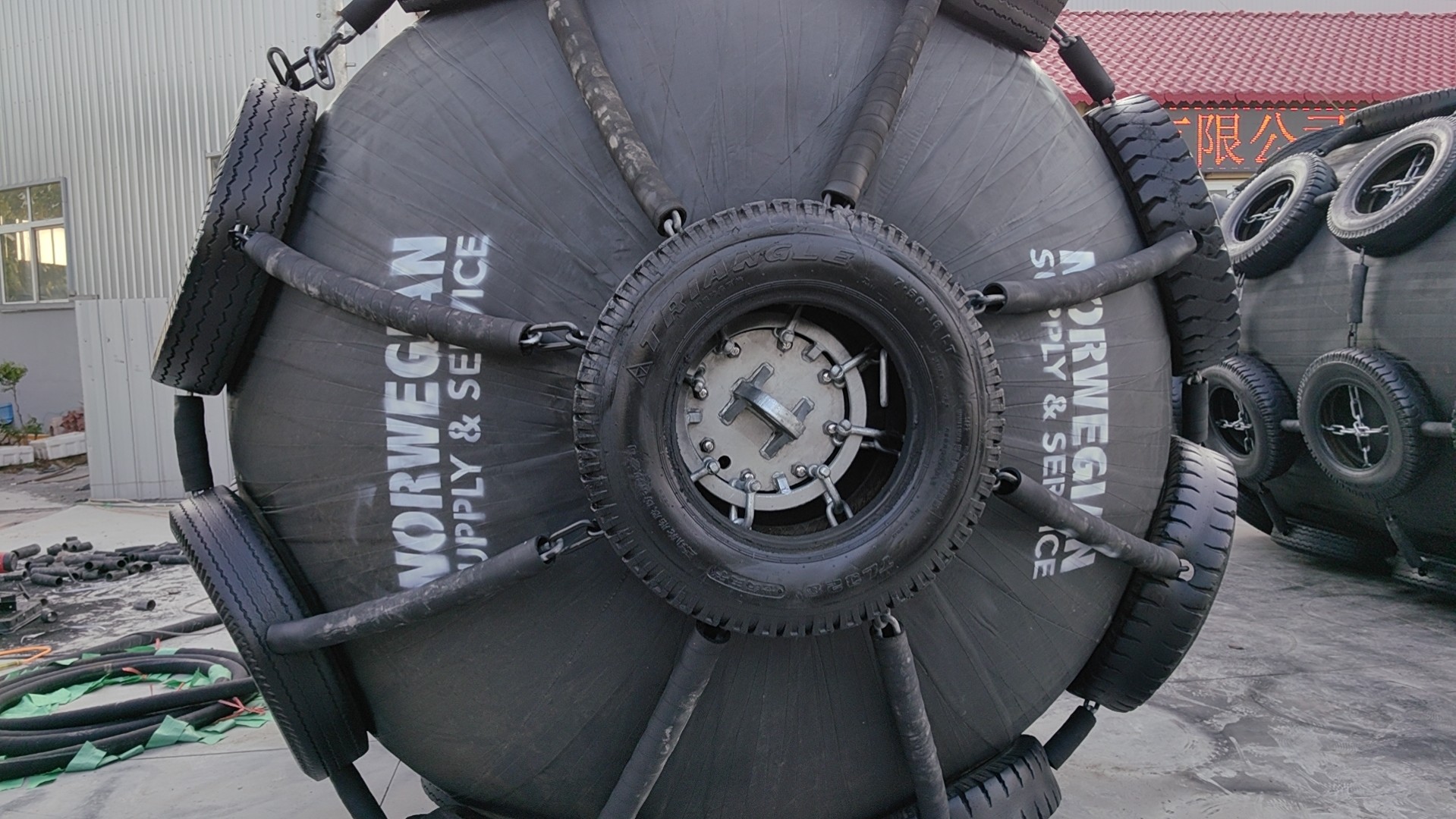 High Quality Pneumatic Rubber Fender With ISO9001 Certificate