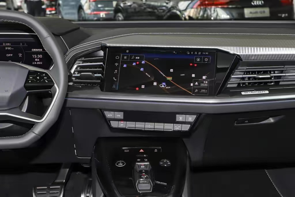 2023 Au-di Q4 40 E-tron Inaugural Version Pure Electric 204 Hp Pure Electric Cruising Range 605km Maximum Speed 160km/h