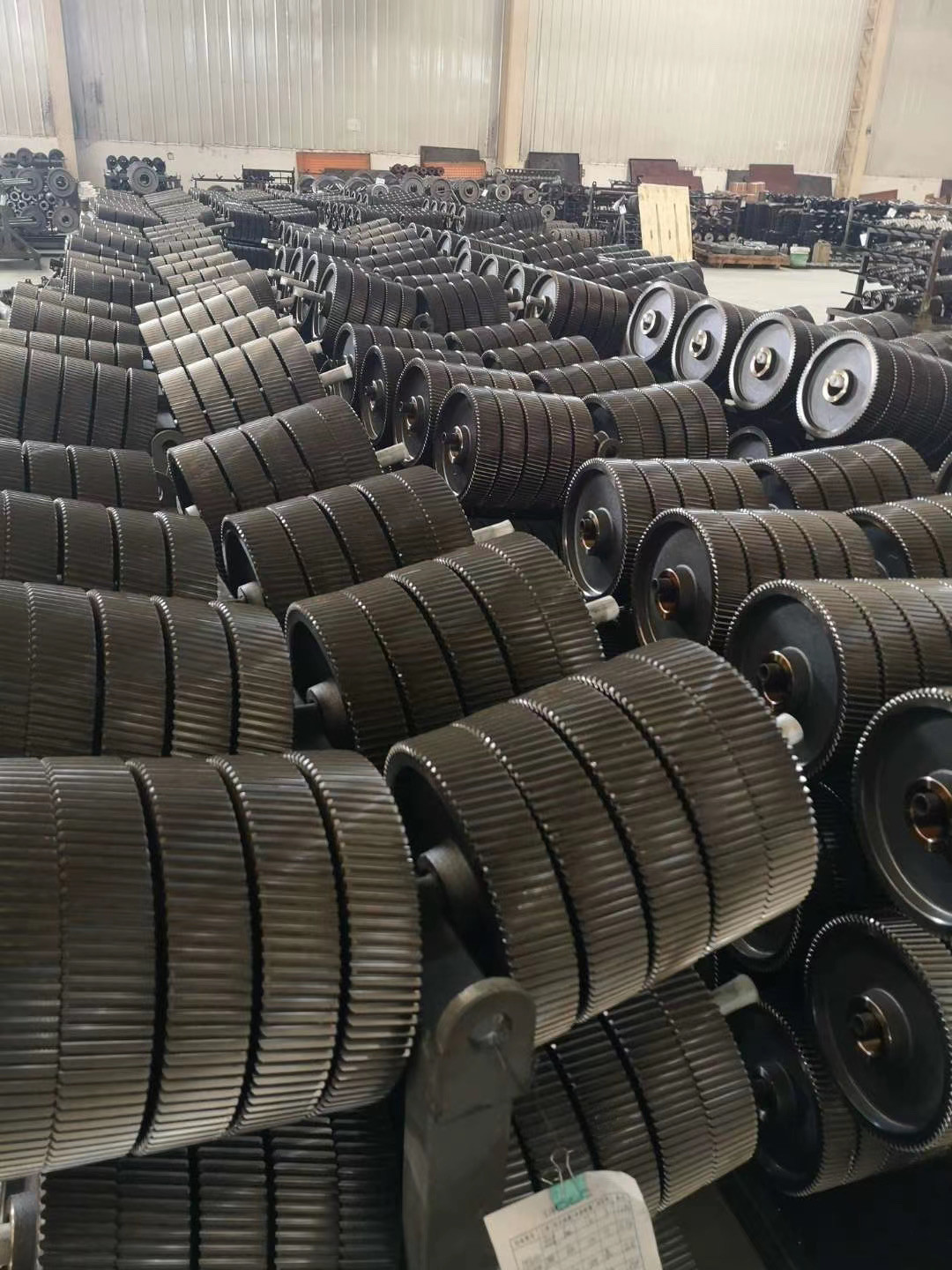 M1 Hardened Cylindrical Worm Gear 40Cr Crane Spare Parts For Crane Gearbox