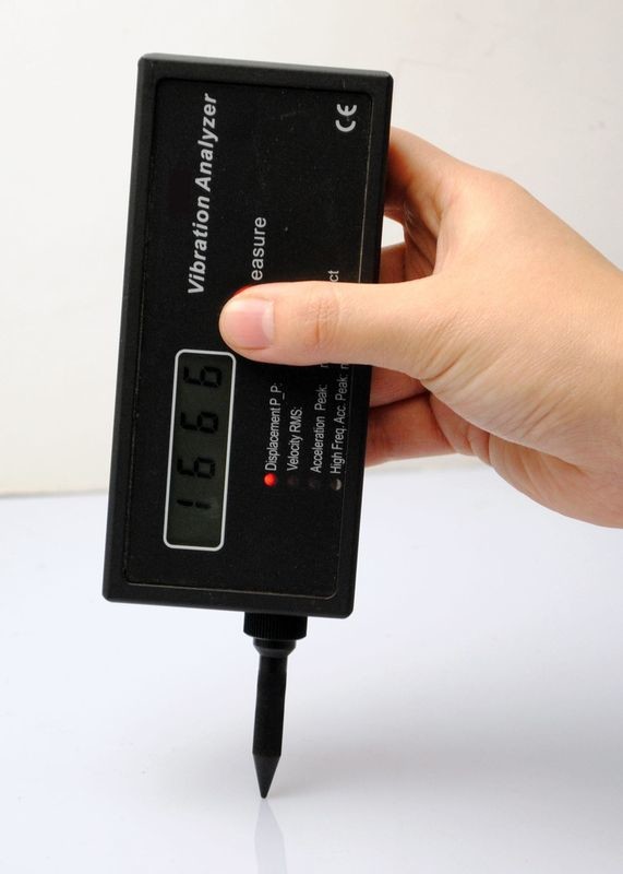 Explosion Proof Ex-6 Portable Vibration Analyzer 1000 - 5000hz High Frequency