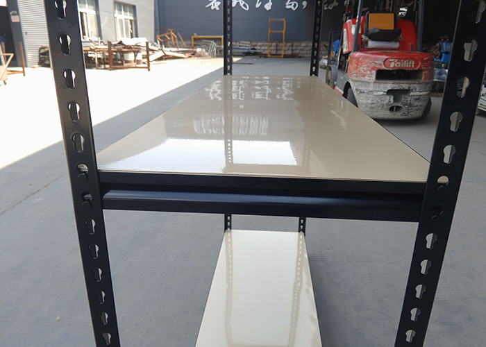 Warehouse Boltless Rivet Shelving Color Optional Corrosion Resistant