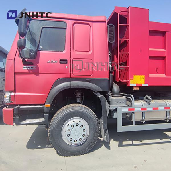 China Famous Brand HOWO Tipper Trucks 6X4 400HP Dump Truck Transporting in