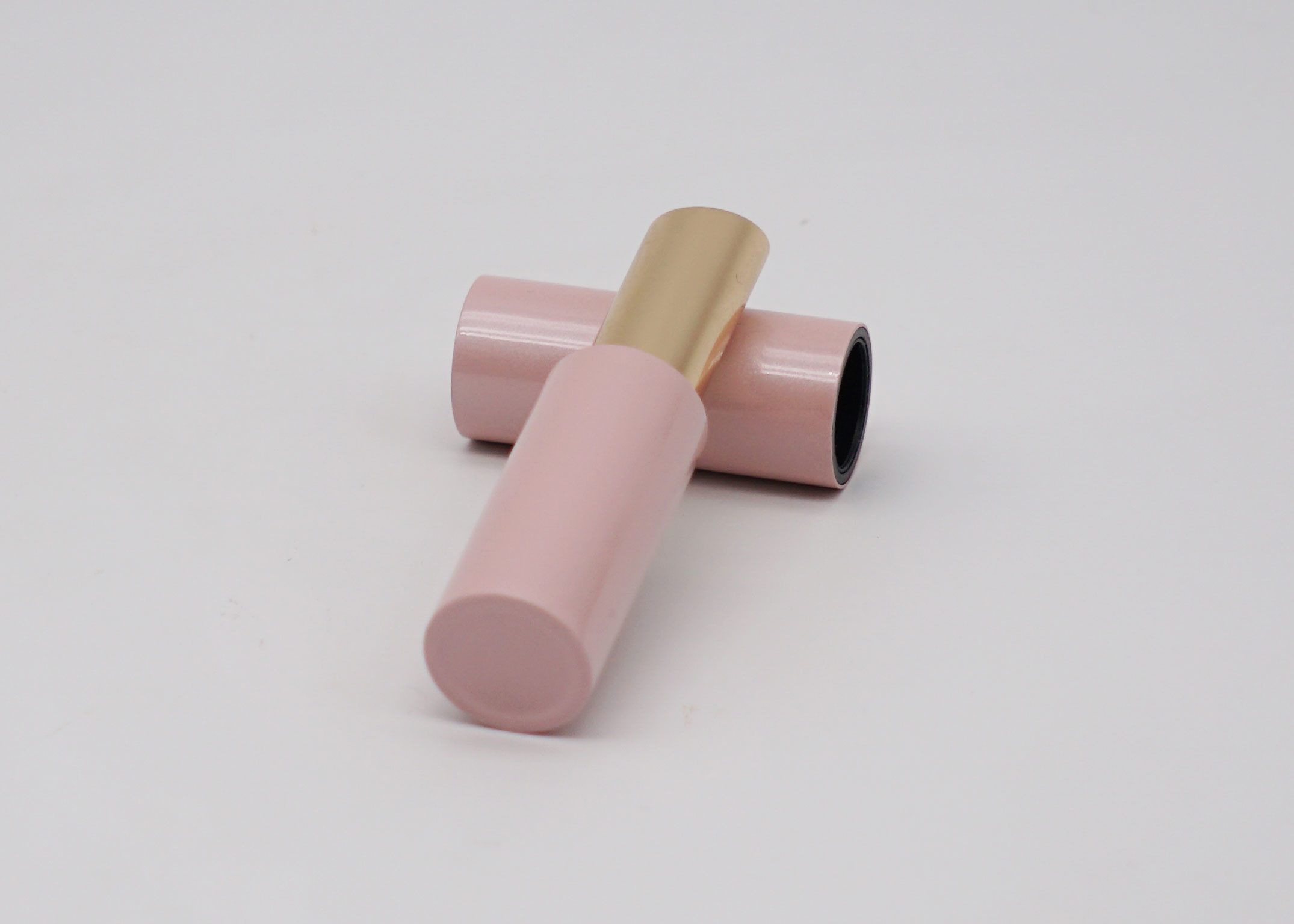 ISO9001 Pink Aluminum Lip Balm Containers color spraying surface