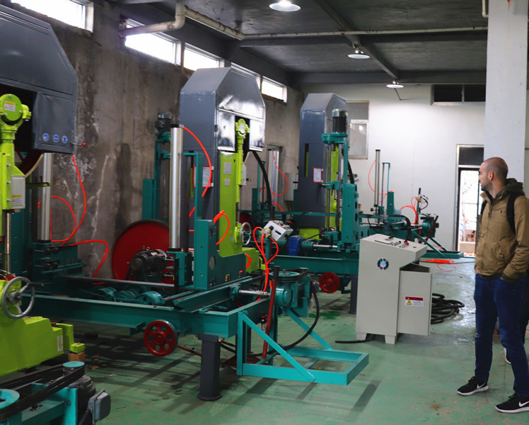 Popular MJ3210 Vertical Band Sawmill with Log Carriage /Automatic feeding Vertical bandsaw Mill