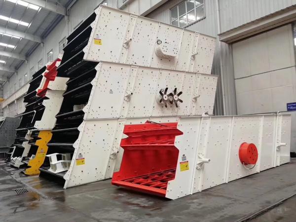 Cheap High Frequency 4 Deck Vibrating Screen Machine 60 TPH Industrial for sale