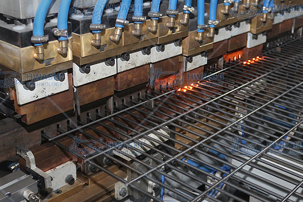 Advanced Automatic Wire Shelf Welding Machine For Wire Mesh Deck Shelving Production Line