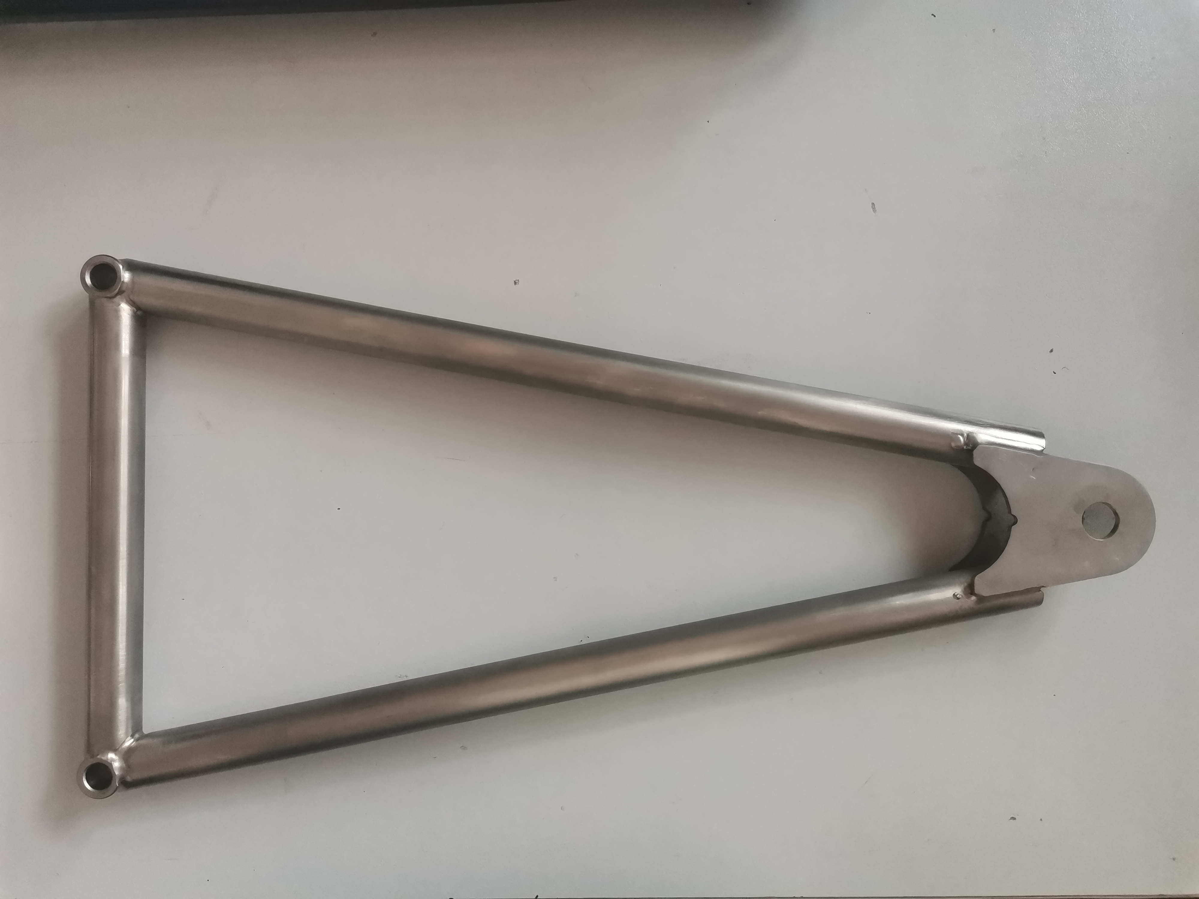 Universal Jacobs Ladder 3 hole 1 hole Natural Titanium Essential Equipment for Sprint Car Racing 13 5/8 in Long Universal