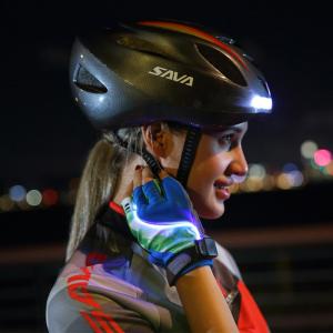 Quality Bike Helmet Night Cycling Safe Helmet Turning Light USB Charge Helmet wholesale