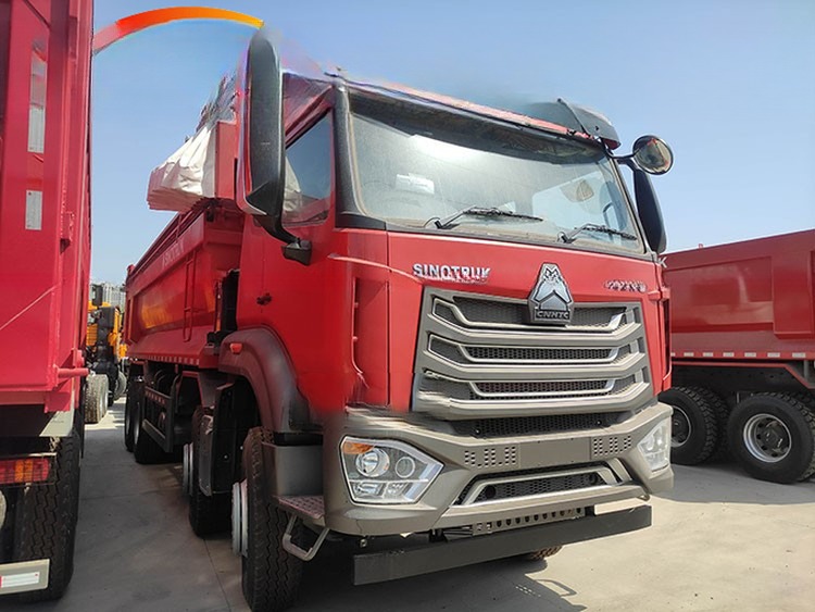 8x4 12 Wheeler 40 Ton Sinotruk Dump Truck , 12 Tyre Tipper Truck EUR 2 380hp
