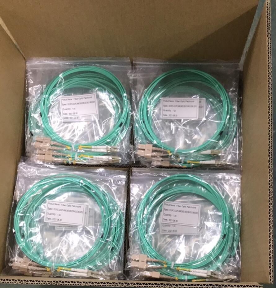 3.0mm OM3 Fiber Optic Patch Cord 3 Meter LC To SC Multimode Duplex Fiber Optic Patch Cable