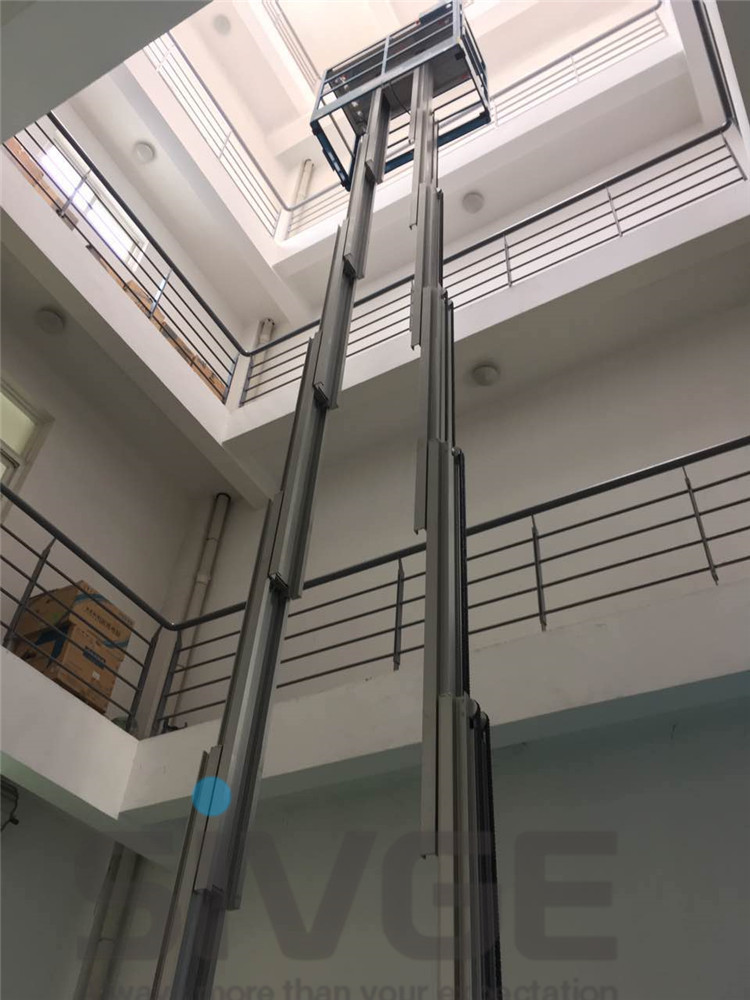 Push Around Vertical Mast Lift , 12 Meter Working Height Electric Work Platform