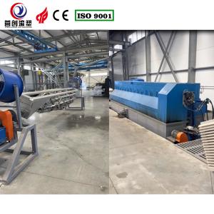 Quality Kayak Making Machine Rock And Roll Rotomoulding Machines At Manufacturing Plant wholesale