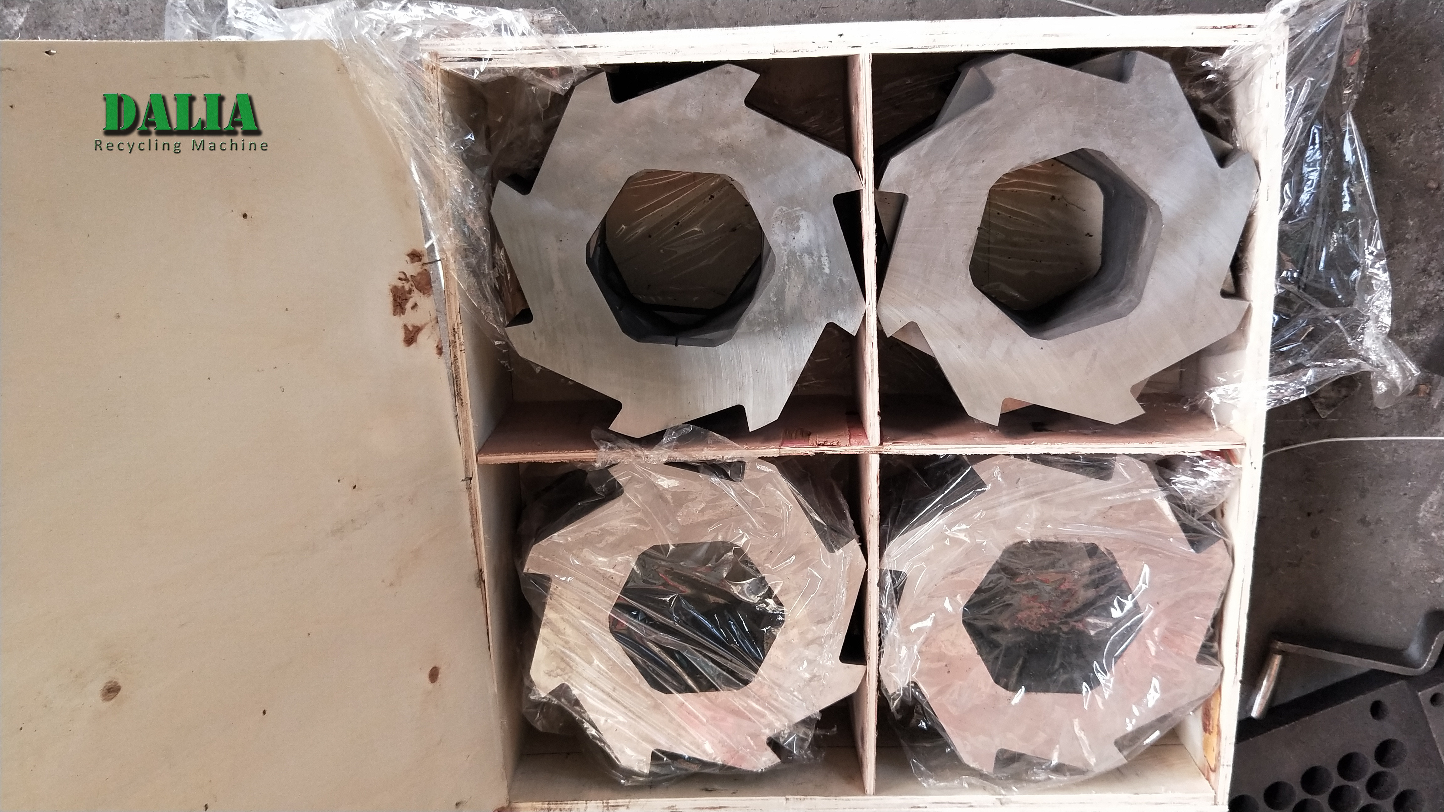 Durable Heavy Duty Metal Shredder Industrial Metal Shredder Double Shaft Design