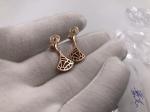 earring in 18 kt gold
