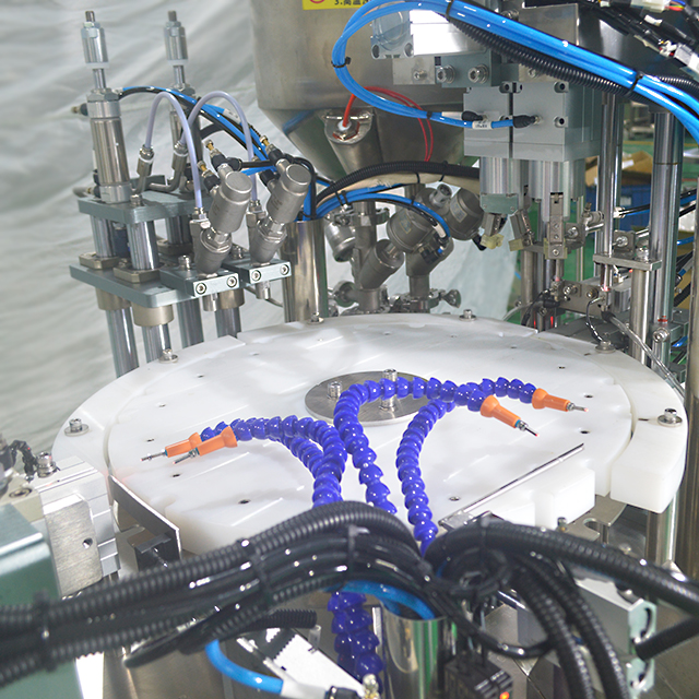 Small Dose 10ml Pneumatic 2-head Filling and Screw Capping Machine for Liquid Oil Gel