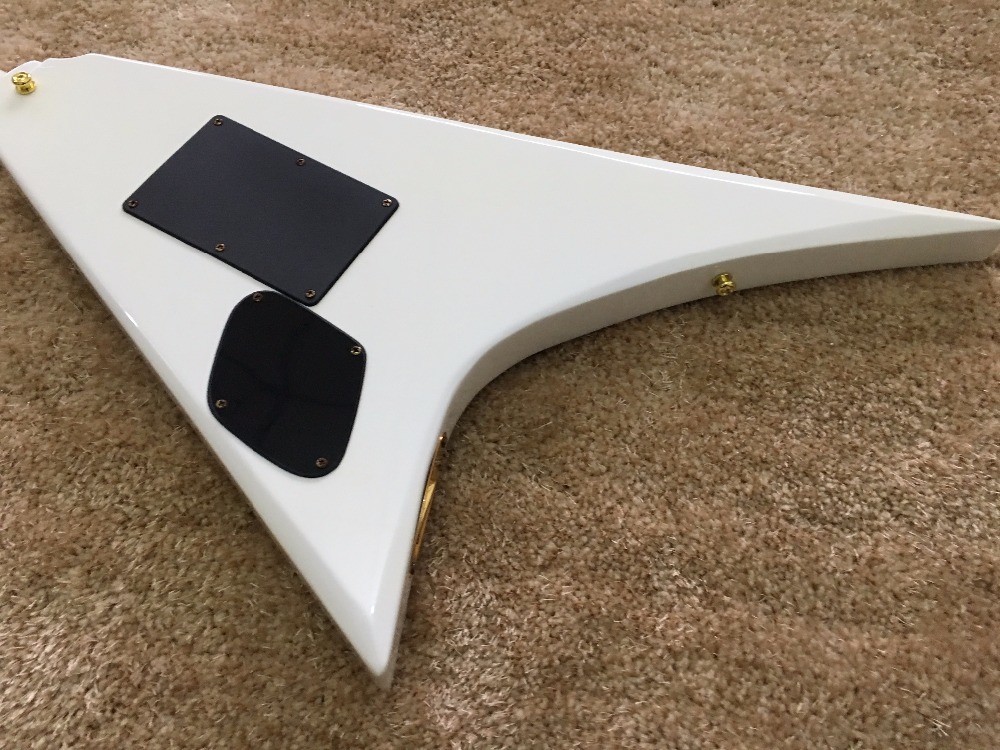 jackson custom guitar White color Golden hardwares Blocks inlay on rosewood fingerboard flying v electric guitar 6 strin